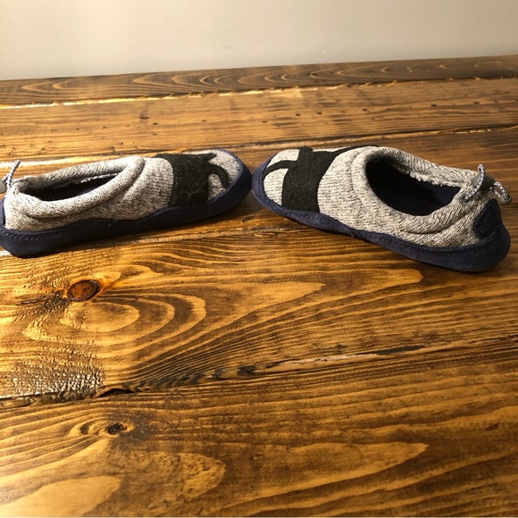 LL Bean Little Kids Slippers (Black Lab design) - Picture 5 of 6